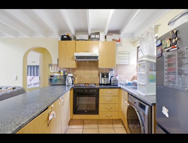 1 BEDROOM APARTMENT FOR SALE IN PAULSHOF
